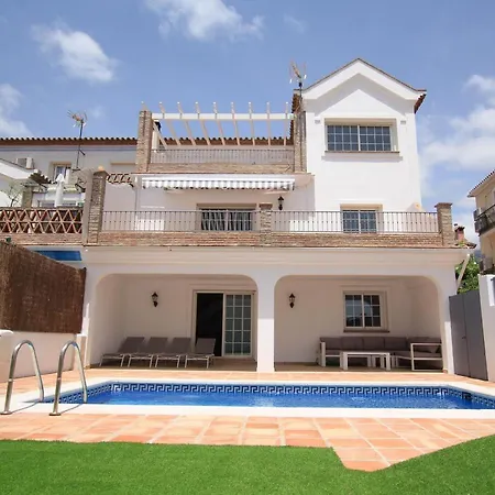 Sleeps 8 Benahavís