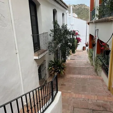 Sleeps 8