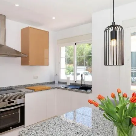 Large Family Townhouse With Private Pool In Village *