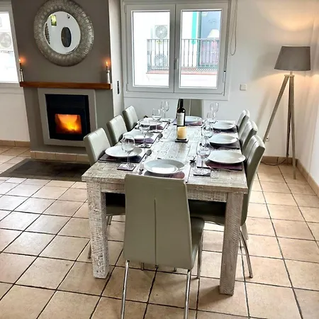 Large Family Townhouse With Private Pool In Village Villa *